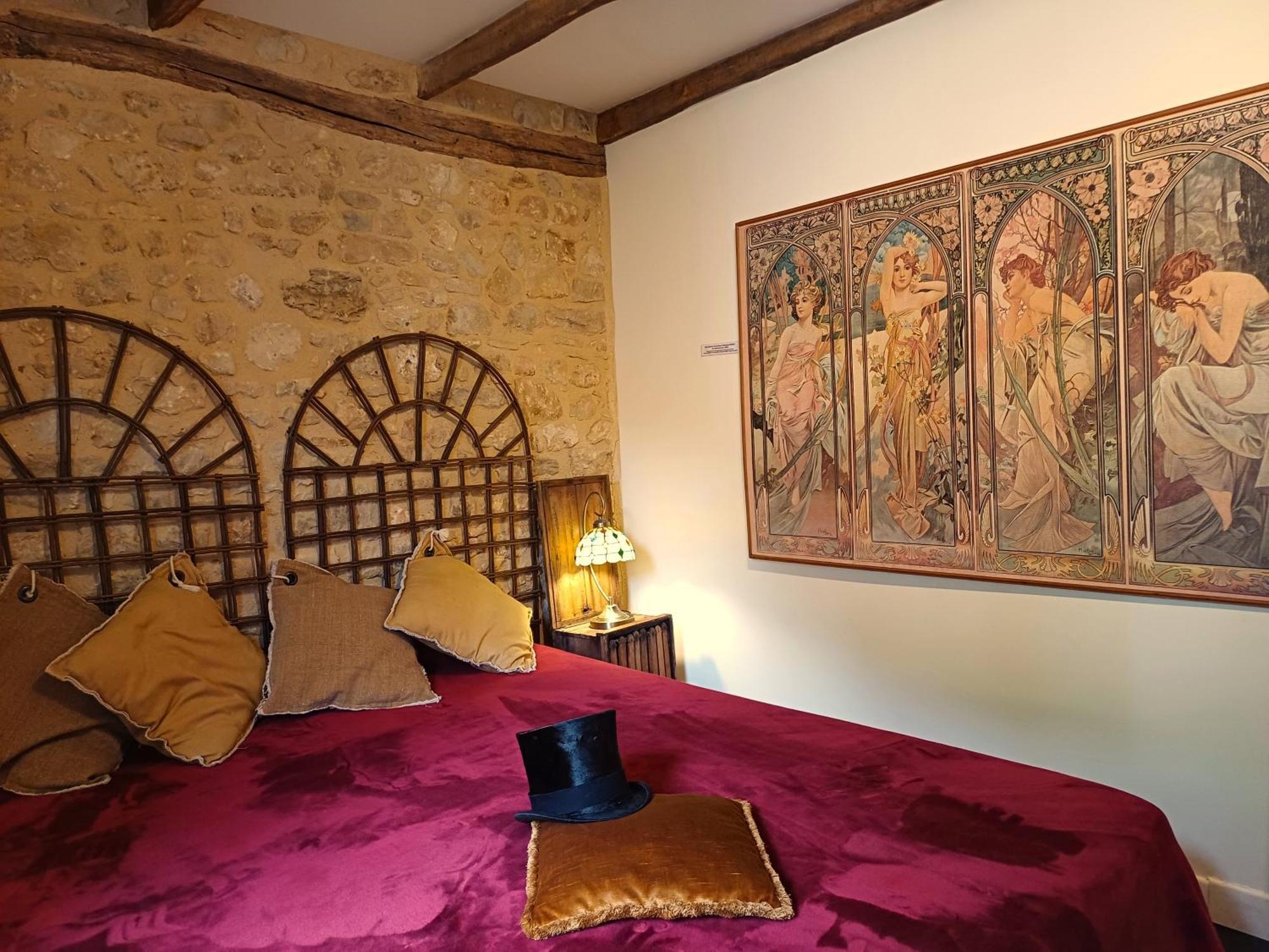 Au Pied Du Chateau - 5 A 11 Personnes - Baignade-Canoe-Piste Cyclable A 100 M Castelnaud-la-Chapelle Eksteriør bilde