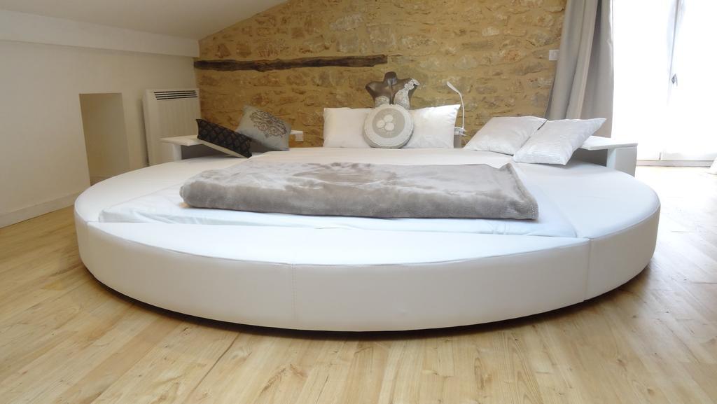 Au Pied Du Chateau - 5 A 11 Personnes - Baignade-Canoe-Piste Cyclable A 100 M Castelnaud-la-Chapelle Rom bilde