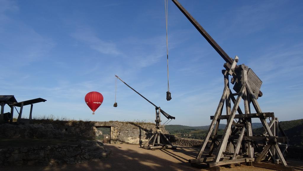 Au Pied Du Chateau - 5 A 11 Personnes - Baignade-Canoe-Piste Cyclable A 100 M Castelnaud-la-Chapelle Eksteriør bilde